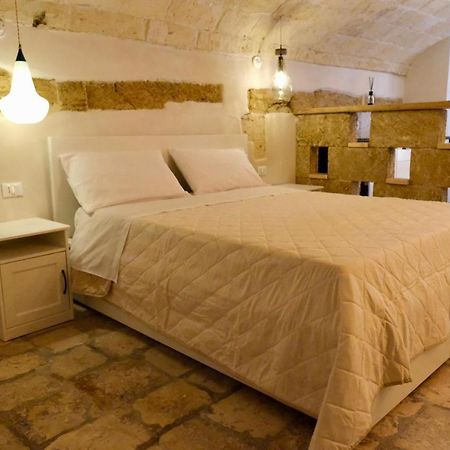 Vico Luxury Room Mesagne Exterior foto