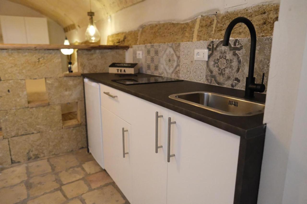 Vico Luxury Room Mesagne Exterior foto