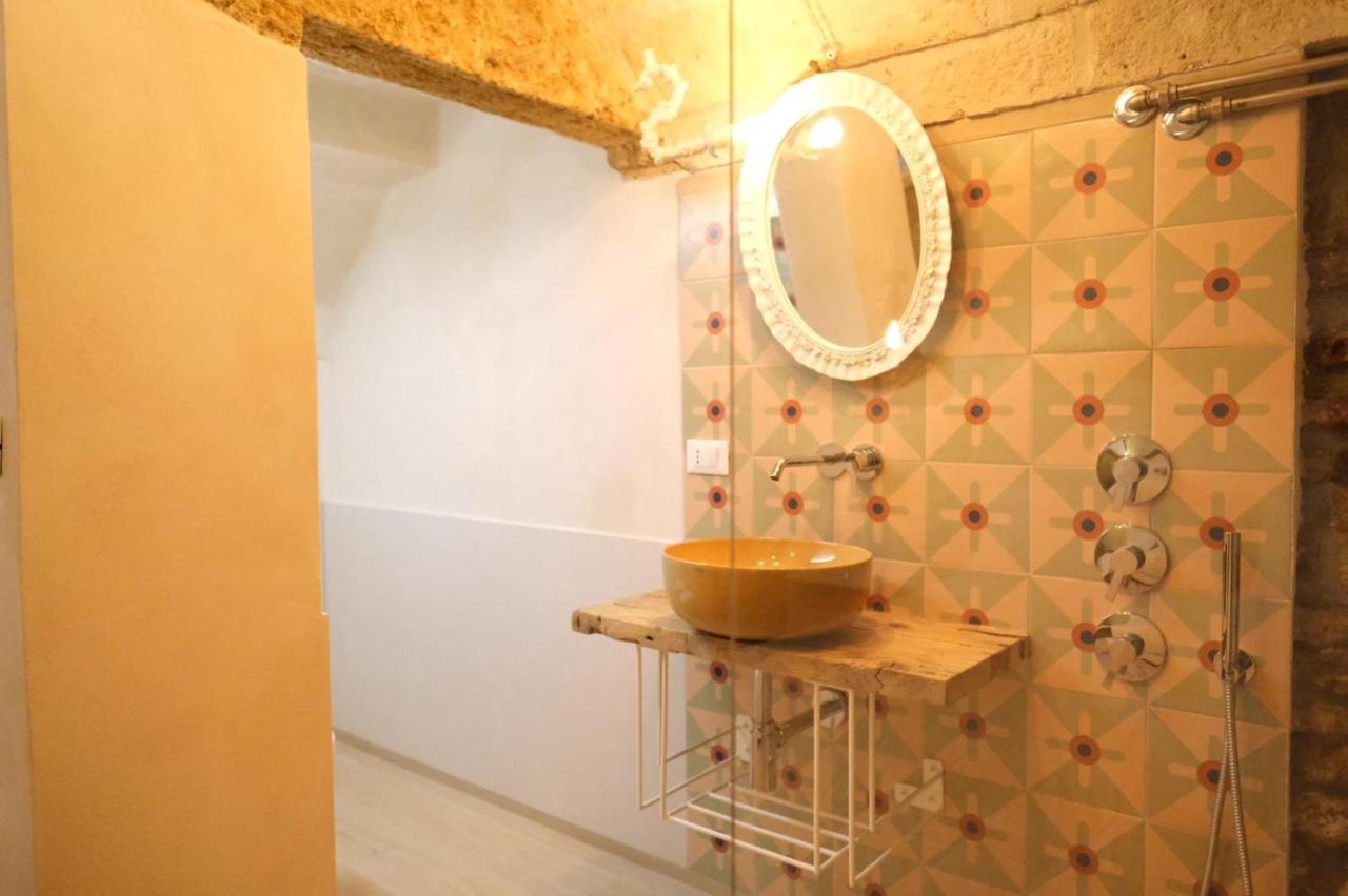 Vico Luxury Room Mesagne Exterior foto
